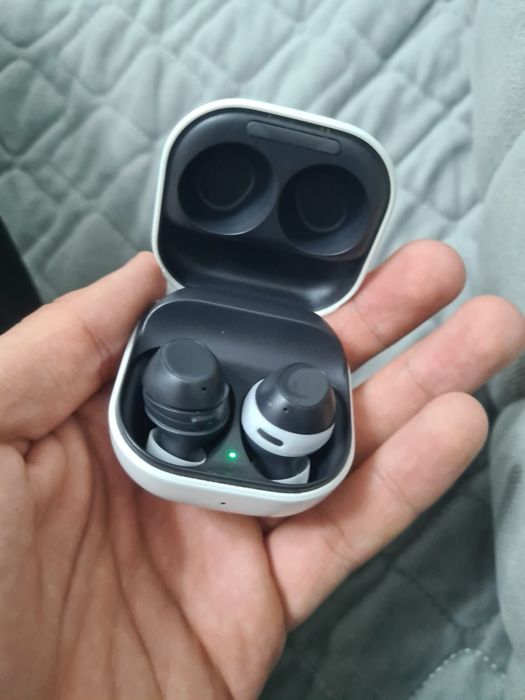 Samsung Buds FE (Графит)