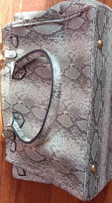 Сумка за 5000 тенге.