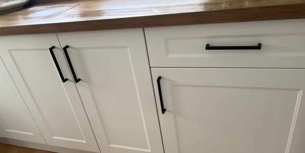 Елегантни дръжки за мебели 2 размера 96 и 128 мм черен мат