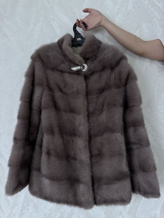 Продам норковую шубу