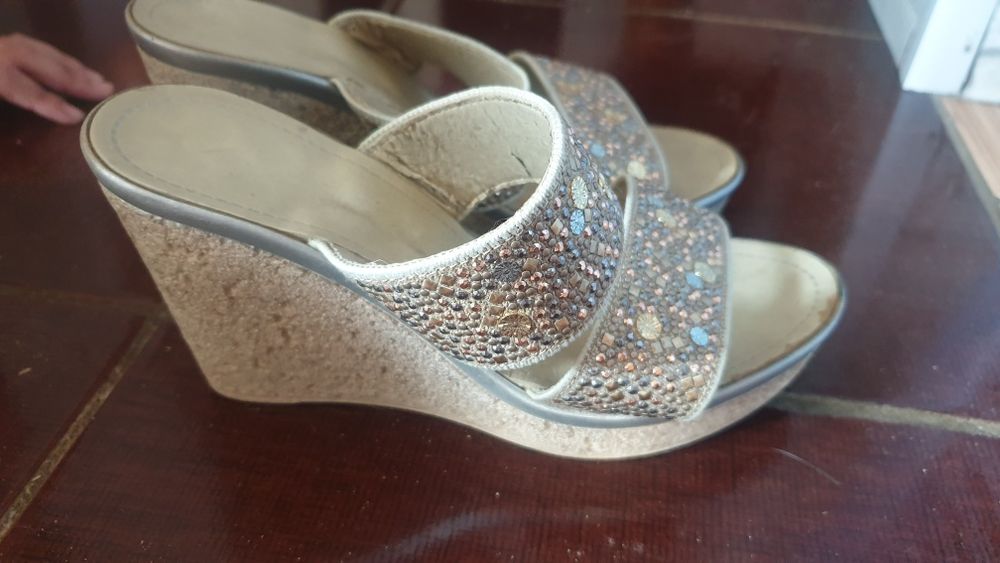 Обувь детская разная