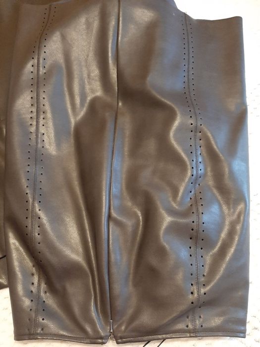 Costum piele ecologica maro