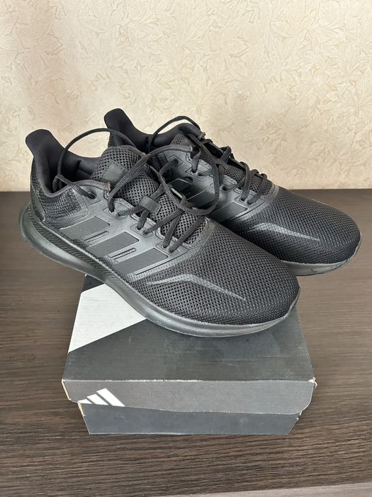 Кроссовки Adidas