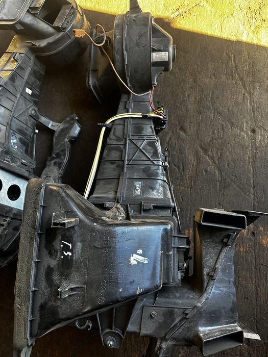 Корпус печки Volkswagen пассат Б3