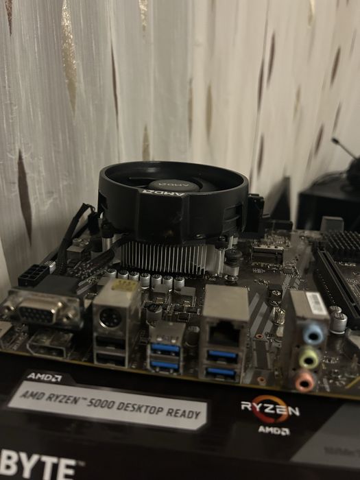 Kit pc ryzen7 2700x| placa de baza A520M| 16gb ram