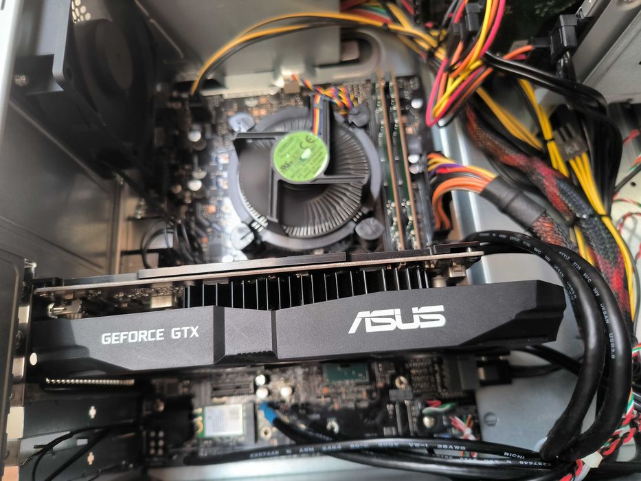 Unitate PC Gaming Wi-Fi i5 7400 3,5Ghz/8GB DDR4/GTX1050Ti 4GB/SSD/1TB