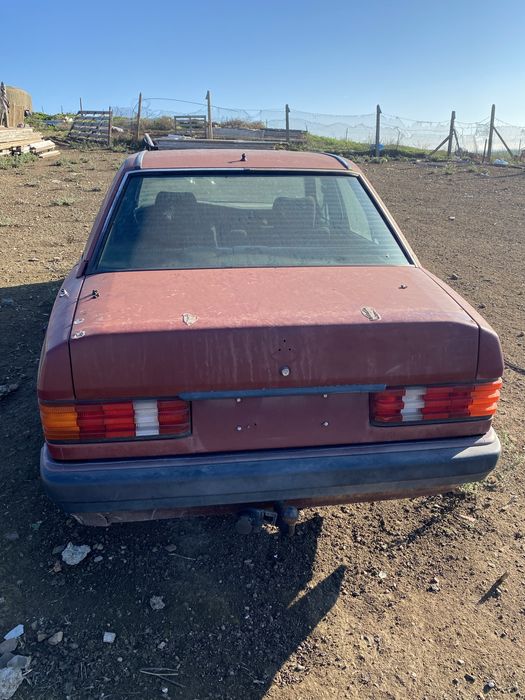 Мерцедес Е190 бензин