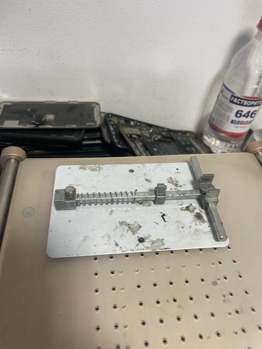 Для ремонта телефона