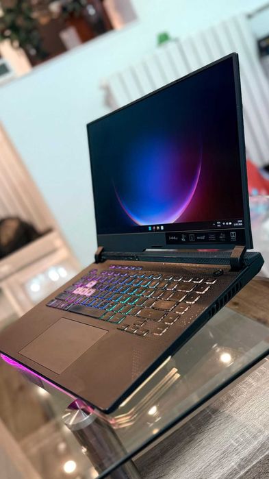 Asus ROG Strix G513RC