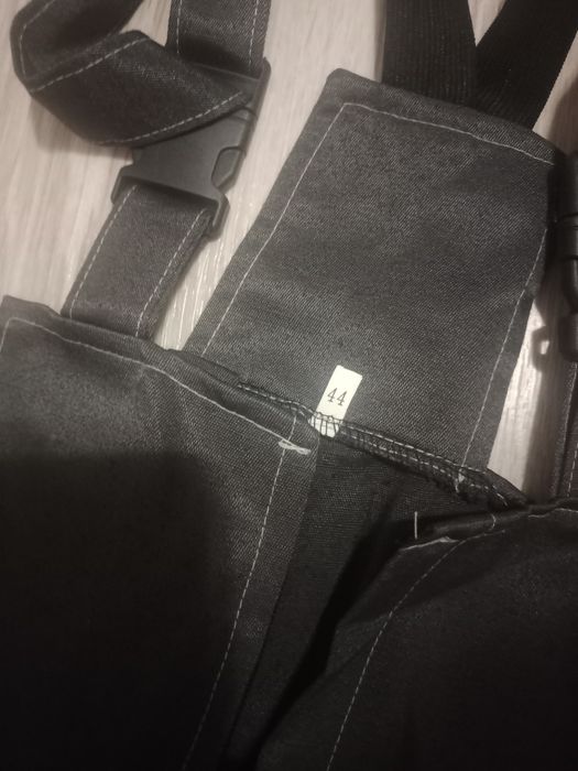 Продам спец одежду.