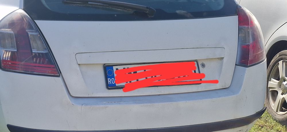 Dezmembrez fiat stilo 1.9 jtd ,sau se vine intreaga