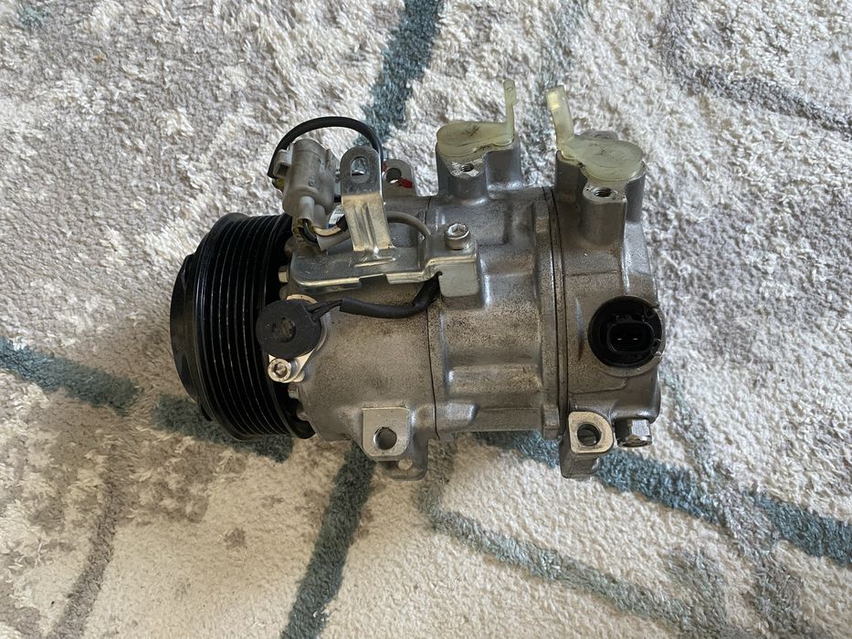 Компрессор кондиционера Lexus IS250 / GS300 / GS350
