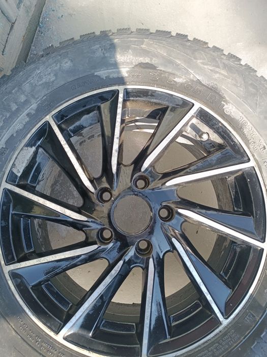 Продам комплект колес 5х114.3