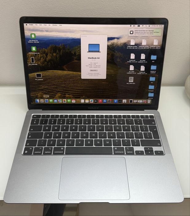 Apple Mac Book Air M1 8 gb Ram 256 gb Retina Display