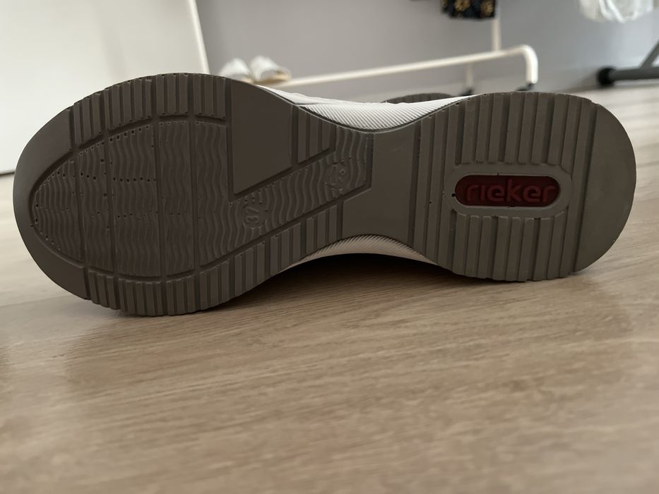 Кроссовки rieker