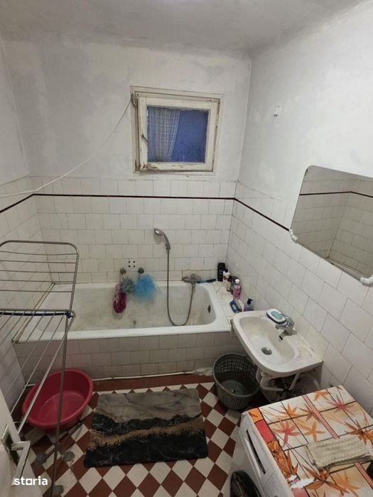 Apartament spatios 4 Camere langa Metrou Gara de Nord
