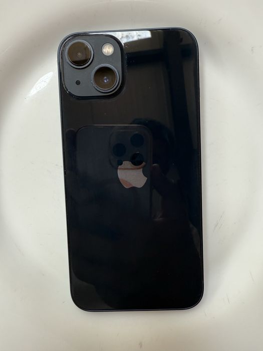 iPhone 13 – 128GB, Battery Health 89%, с оставаща гаранция 1 година !