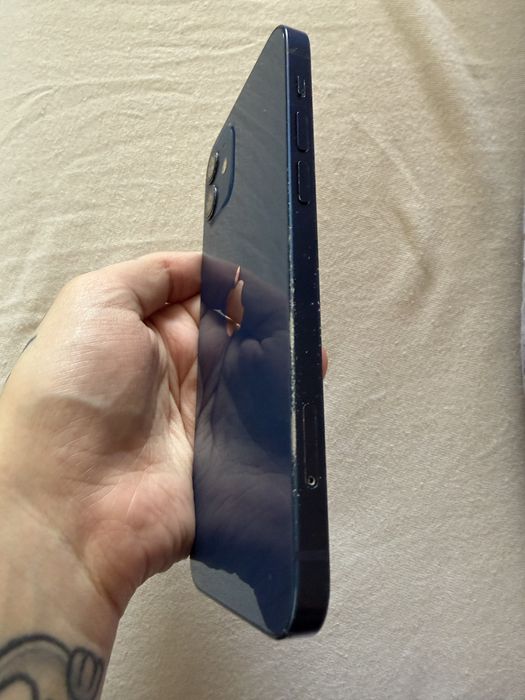 Продам iphone 12 64 гб