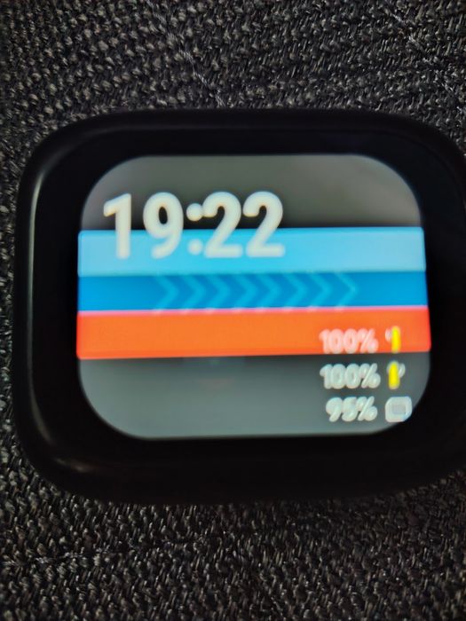 Наушники  сенсорный экран