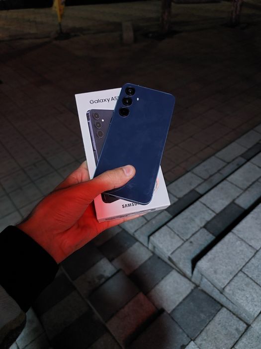 Samsung A55 8/256GB srochni sotiladi