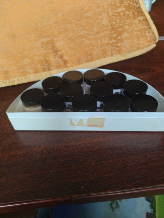 12 броя пудра за нокти dipme