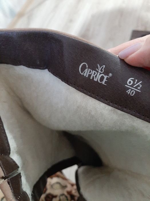 Продам натуральные сапоги