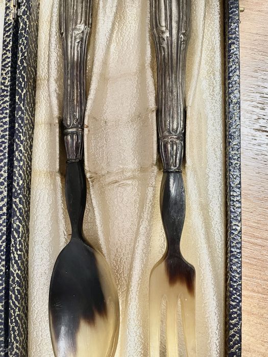 Set vechi pentru salata, manere argint
