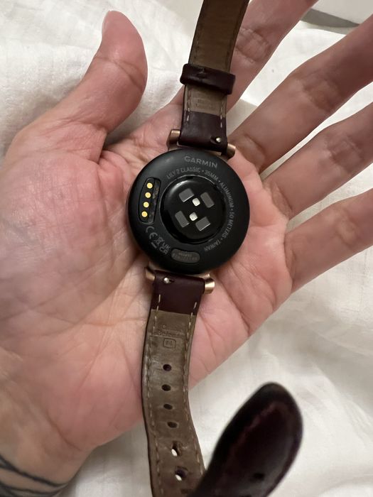 Часы женские Garmin