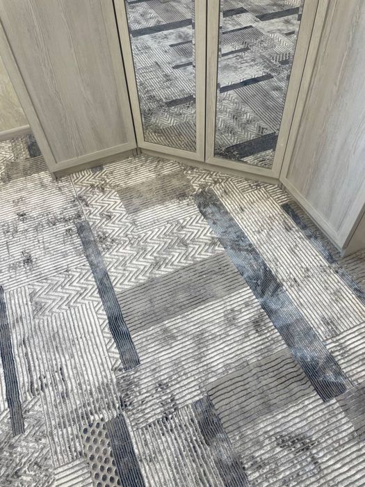 Мастер по коврам: оверлок, резка, соединение, дизайн, укладка