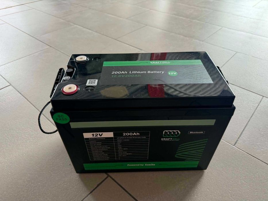 Литиево йонна батерия BMS Bluetooth подгряване 300AH,200AH,150AH,100AH