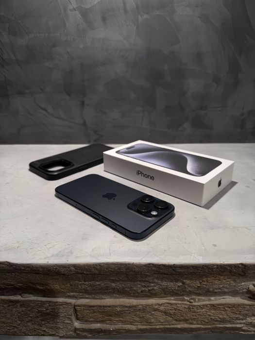 КАТО ЧИСТО НОВ Iphone 15 Pro Blue + подарък