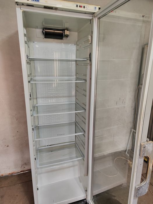 Холодильник рабочий