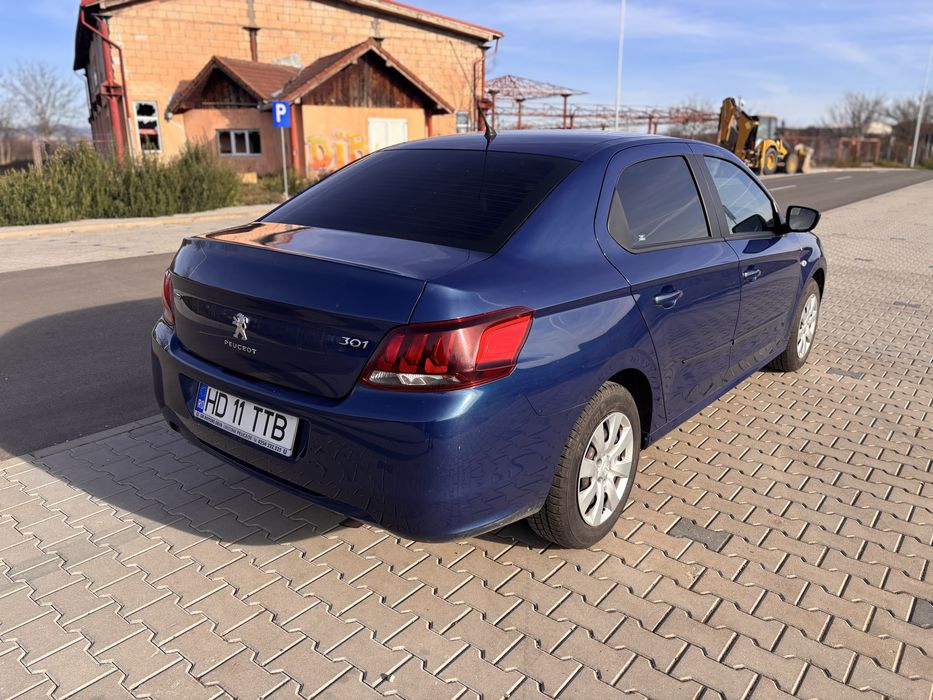 Peugeot 301 / 1.2 Puretech / 2018 / Euro 6 / Carte service