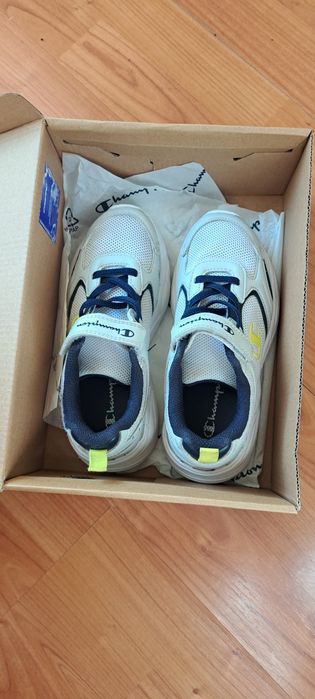 Super preț 2 geaci + 2 adidași băieți