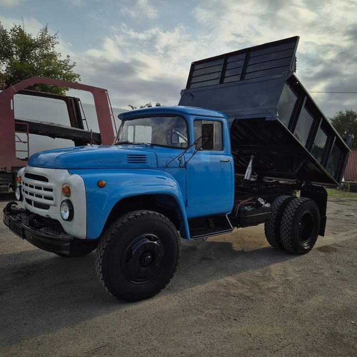 Зил-коротыш самосвал