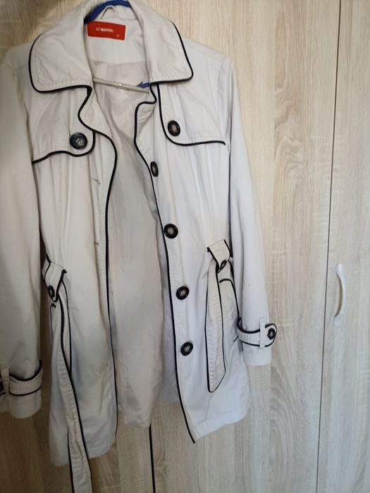 Срочно продам плащ