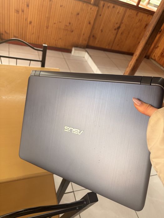 ASUS X507M 15.6” / SSD 256GB / 4GB RAM / Отлично състояние