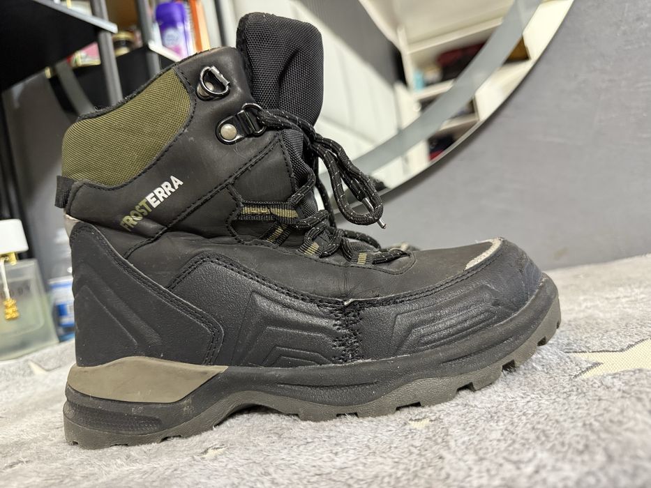 Отдам вещи на мальчика за 2000