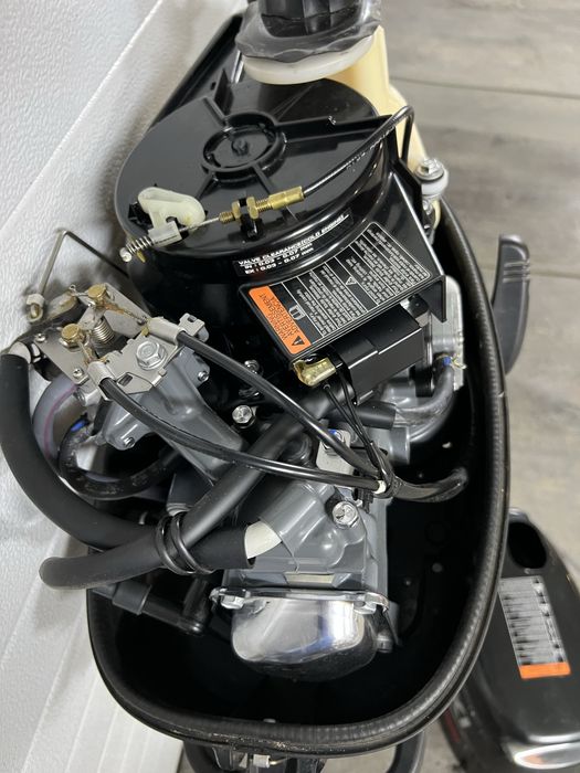 Мотор лодочный SUZUKI 5