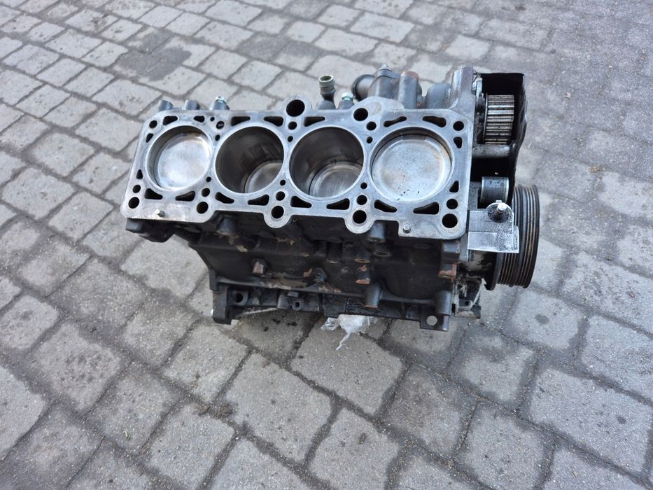 Двигатель блок головка Пассат, Ауди 1.8