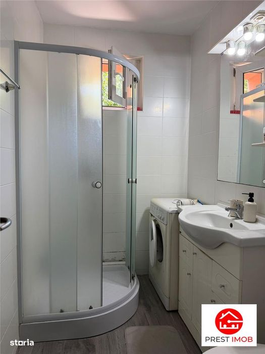 Apartament cu doua camere de inchiriat in zona 7 noiembrie