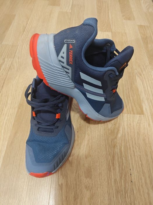 Маратонки Адидас