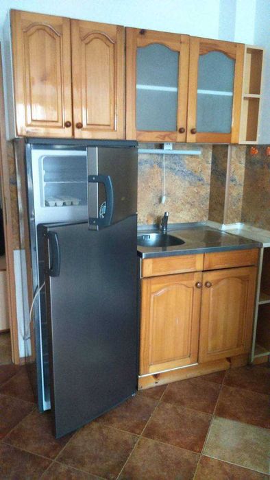 Дава се под наем Тристаен апартамент в София, Център - 86 кв.м за 600 € - Снимка #1