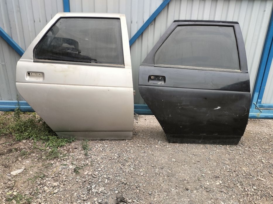 Дверь задняя правая Лада приора