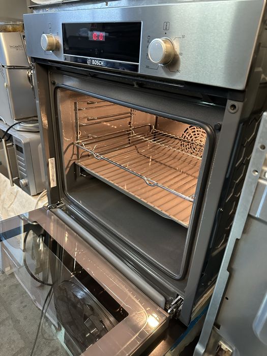 Фурна за вграждане Бош/Bosch
