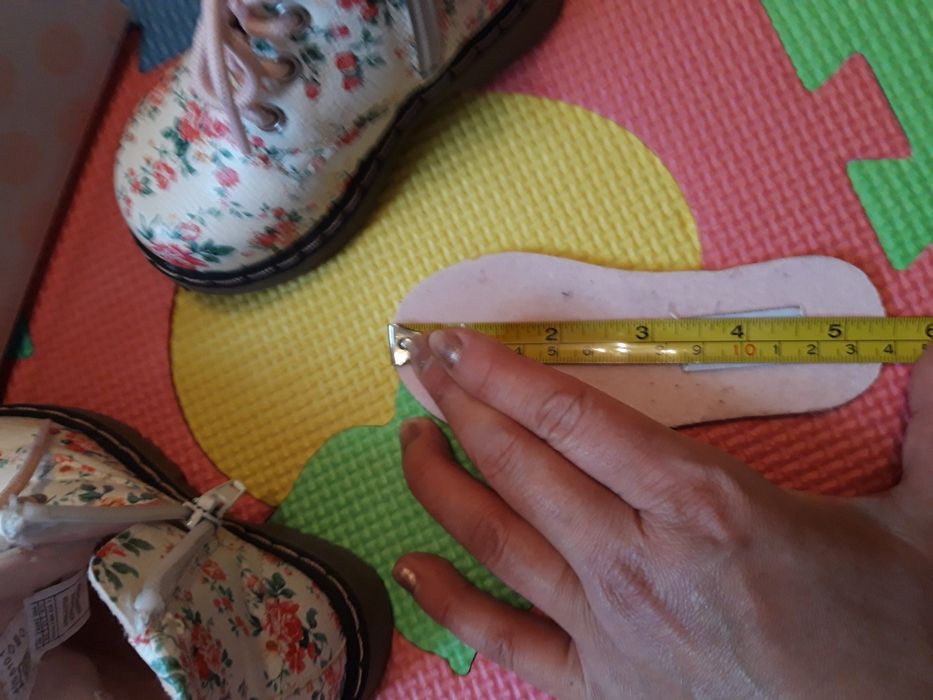 Сладурски детски ботушки