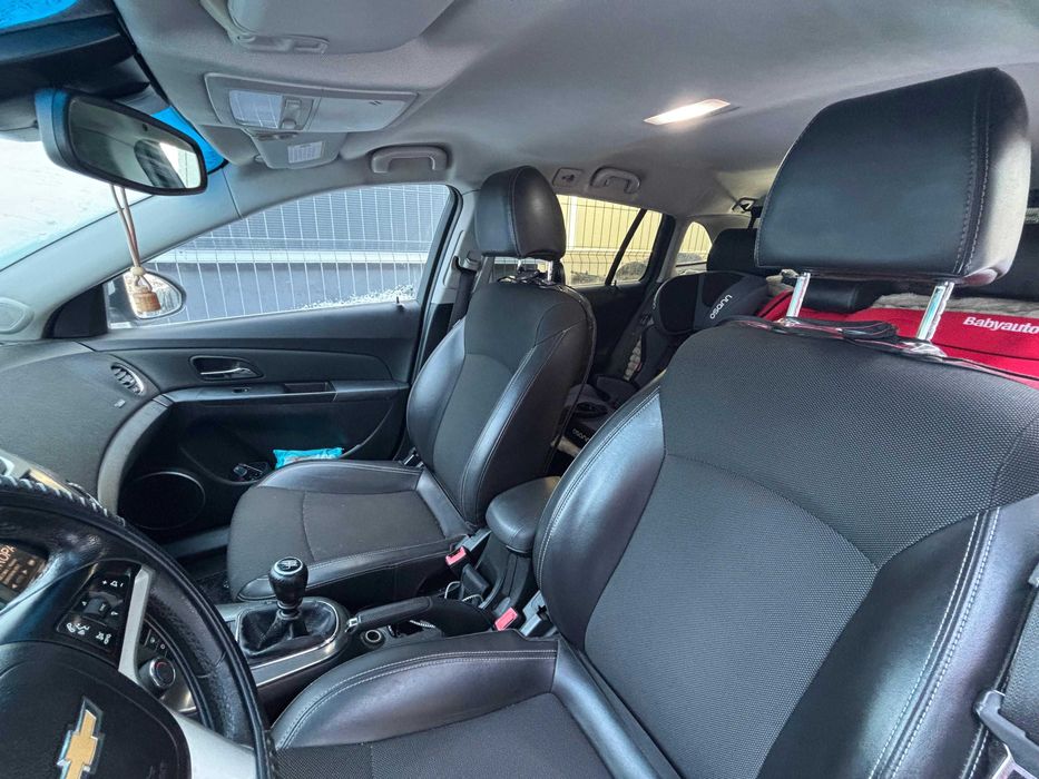 Ocazie : Chevrolet Cruze 1.4 Turbo (140 CP), an 2014, dotări complete