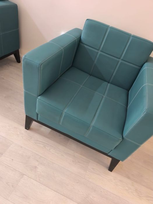 Продаются мягкие кресла