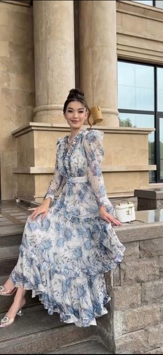 Продам платье новый