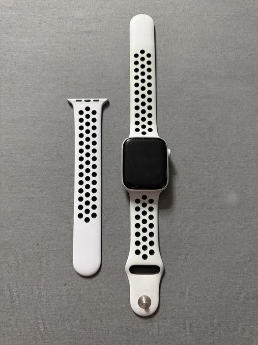 Apple watch series 5 nike edition